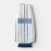 沿岸の青と砂ストライプのパーソナライズされた ボトルクーラー (正面)