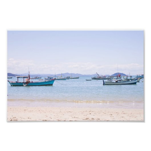 沿岸アートブルー海とボートの写真 フォトプリント            (正面)