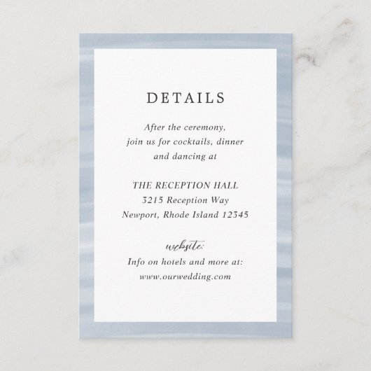 沿岸シックにミュートされた青のエレガントな結婚式 エンクロージャーカード (正面)