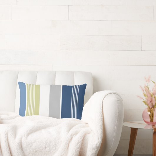 沿岸ストライプの青と白 ランバークッション (ソファ)