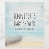 沿岸ビーチシーンと魚釣りボート赤ちゃんシャワー ワインラベル (シングルラベル)