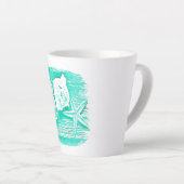 沿岸ビーチ水色ティール(緑がかった色)シーシェルヒトデ カフェラテマグ (右アングル)