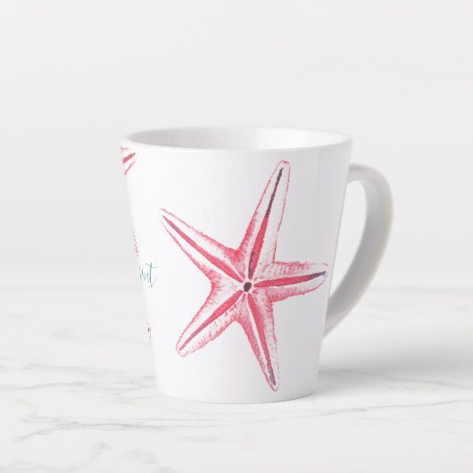 沿岸ピンクのヒトデの水彩画 カフェラテマグ (右アングル)