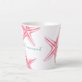 沿岸ピンクのヒトデの水彩画 カフェラテマグ (正面)