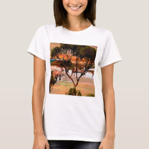 「沿岸ホップ:油の海岸のカンガルー」 Tシャツ