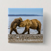 沿岸性褐色熊 缶バッジ (正面)