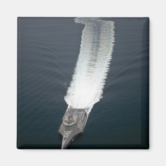 沿岸戦闘艦の独立2 マグネット (正面)