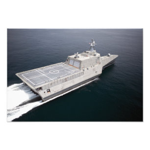 沿岸戦闘艦の独立 フォトプリント           