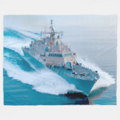 沿岸戦闘艦 – LCS-13 フリースブランケット (正面(横))