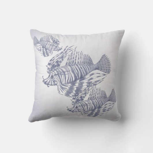 沿岸装飾の青の魚 クッション (裏面)