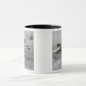 沿岸警備隊と警察署の乗組員 マグカップ (中央)