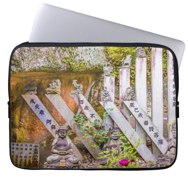 泉光寺仏像 ラップトップスリーブ (正面)