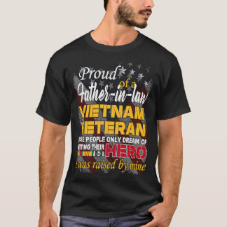 法の誇りを持った父ベトナム退役軍人私のHによって育てられた Tシャツ