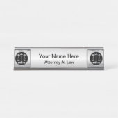 法則 正義のはかりで測| |弁護士 デスクネームプレート (正面)