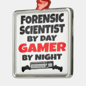 法医学者が遊のビデオゲームを愛 メタルオーナメント (左)