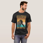 法医科学者研究室のコートと犯罪発生率 Tシャツ (正面フル)