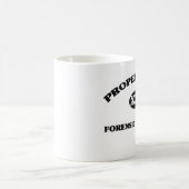 法廷の科学者の特性 コーヒーマグカップ (中央)