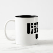 法廷記者は白黒を調整します ツートーンマグカップ (左)