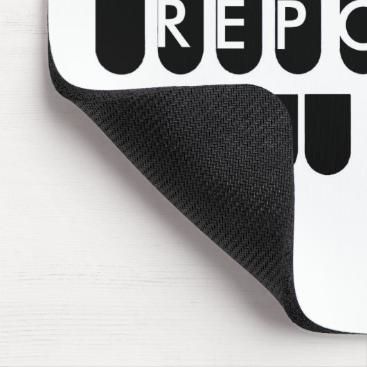 法廷記者は白黒を調整します マウスパッド (コーナー)