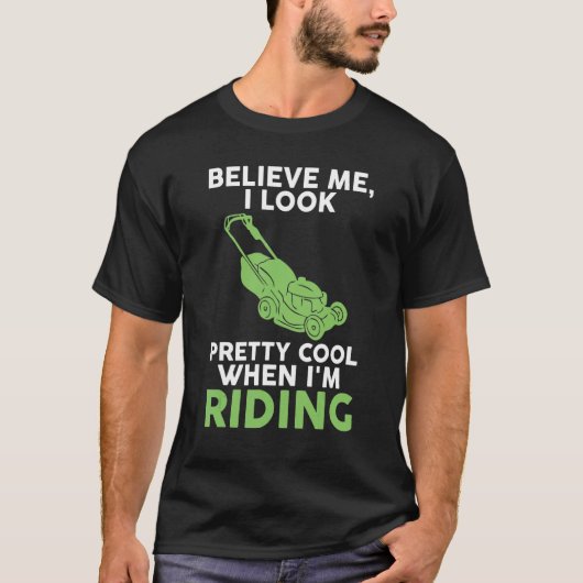 法律を守って乗ってる時はかなりクールだよ Tシャツ (正面)