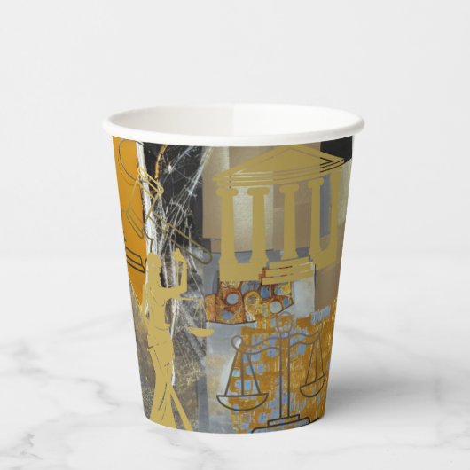 法的緩和 紙コップ (左)