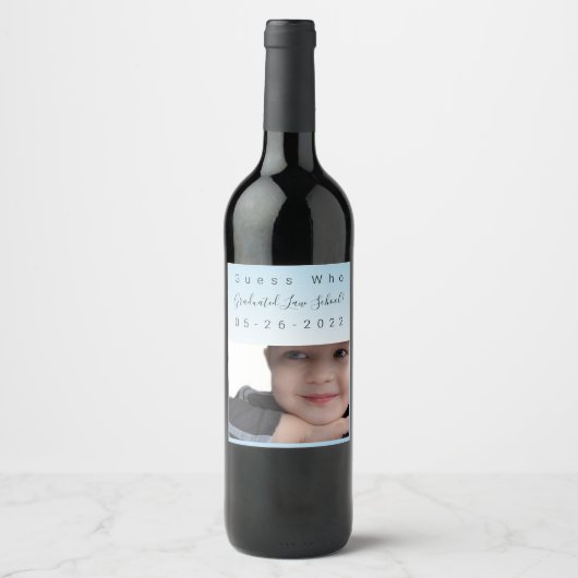 法科卒業党を卒業した人物を推察する ワインラベル (正面)