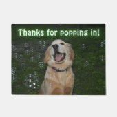 泡のゴールデン・リトリーバーの子犬ぽんと鳴ります ドアマット (正面)