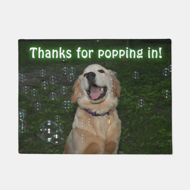 泡のゴールデン・リトリーバーの子犬ぽんと鳴ります ドアマット (正面)