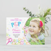 泡誕生日のパーティの招待状の破裂音の誕生日の女の子 招待状 (スタンド正面)