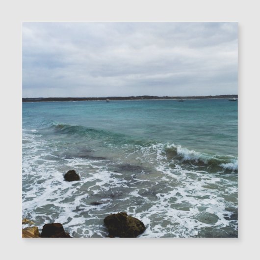 波が海に (正面)