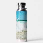 波が輝いてビーチに当たる ウォーターボトル (左面)