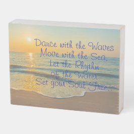 波と踊る ウッドボックスサイン