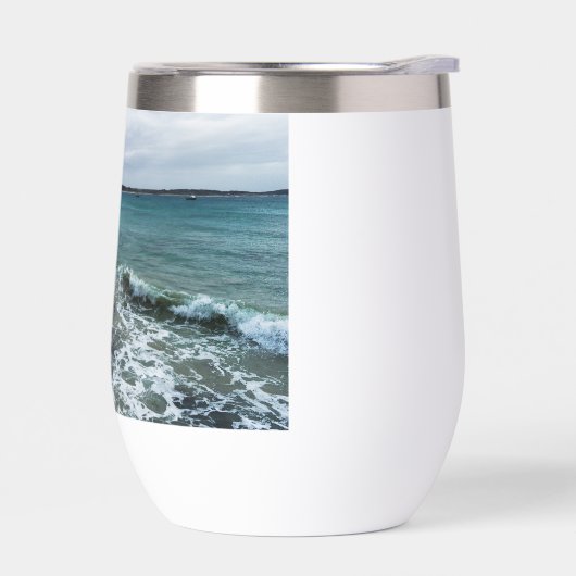 波と魚釣り船が海に乗り (左面)