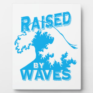 波によって引き上げられる フォトプラーク