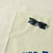 波に乗るスケルトンのサーファー ビーチタオル (インサイチュ)