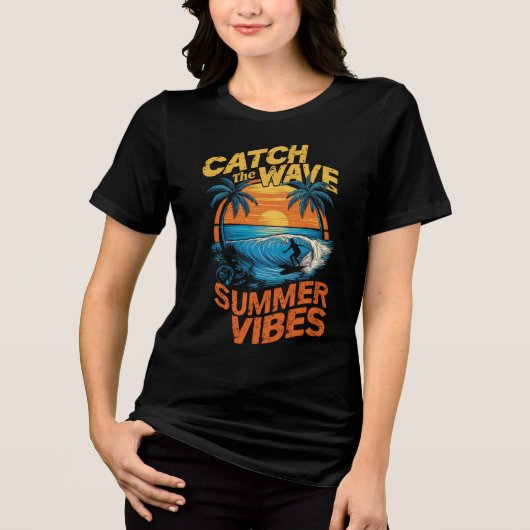 波に乗る、夏の雰囲気 トライブレンドTシャツ (正面)