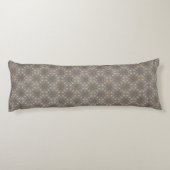 波のある白黒のダイヤモンド ボディピロー (裏面)