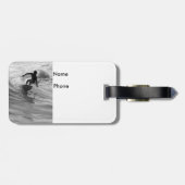 波のグレースケールに乗る ラゲッジタグ (裏面横)