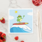 波のナプキンの上のカエルサーフィン スタンダードランチョンナプキン (インサイチュ)
