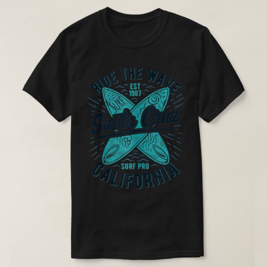 波の夏サーフサーファーの少女に乗る Tシャツ (デザイン正面)