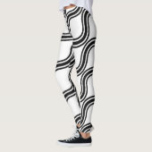 波の揺れ レギンス (左)