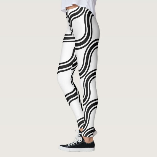 波の揺れ レギンス (左)