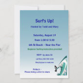 波の日光およびサーフィンのパーティーの写実的なサーファー 招待状 (裏面)