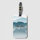 波の高い山々が青いグラデーションを呼び出している ラゲッジタグ (正面縦)