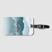 波の高い山々が青いグラデーションを呼び出している ラゲッジタグ (正面横)