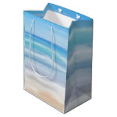 波よくはしゃぐが晴れた日のビーチ ミディアムペーパーバッグ (裏面アングル)