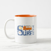 波ポスターをつかまえて下さい ツートーンマグカップ (左)