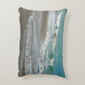 波ラッピング上のビーチターコイズブルー海 アクセントクッション (裏面(縦))