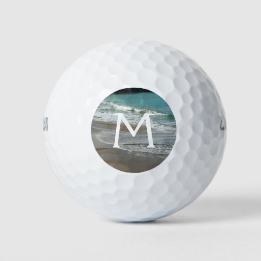 波ラッピング上のビーチターコイズブルー海 ゴルフボール (正面)