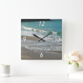 波ラッピング上のビーチターコイズブルー海 スクエア壁時計 (ホーム)